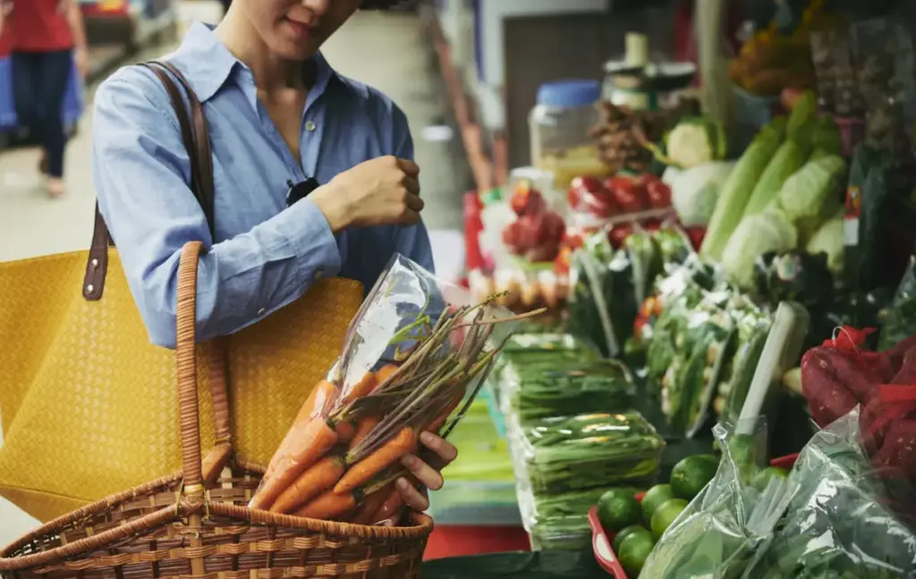 Tips Cerdas Belanja Mingguan untuk Keluarga, Hemat tapi Tetap Lengkap.(Foto:Freepik/radargarut.id)