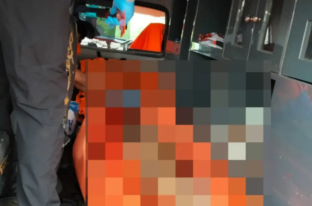 Proses evakuasi penemuan mayat di Bayongbong. (Ist)