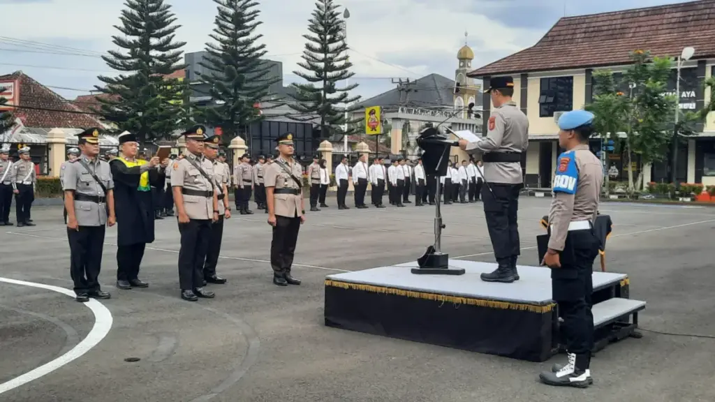 Kasat Lantas Polres Tasik Berganti, Sukaraja Punya Kapolsek Baru istimewa
