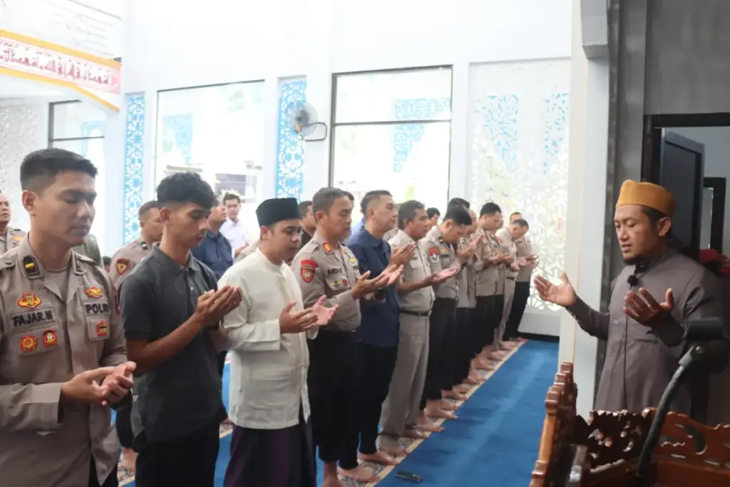 Dua Anggota Polri Gugur Saat Misi Kemanusiaan, Polres Garut Gelar Shalat Ghaib istimewa
