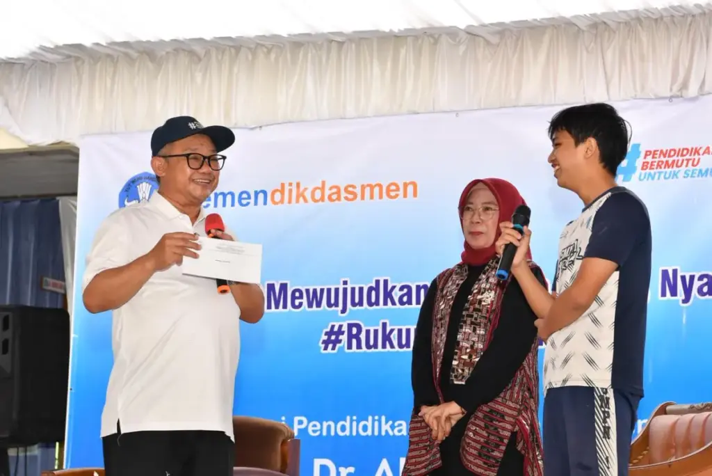 Menteri Pendidikan Dasar dan Menengah (Mendikdasmen) Abdul Mu’ti