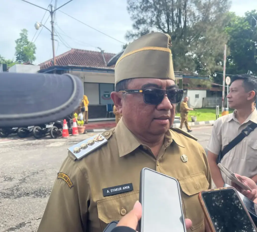 Bupati Garut, Abdusy Syakur Amin