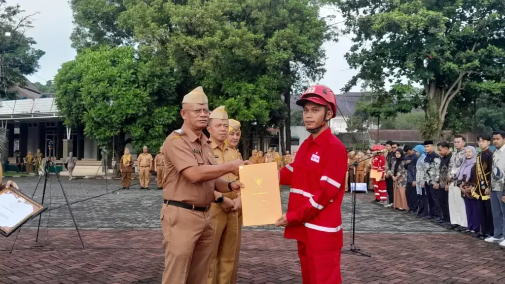 Pemkab Garut Berikan Penghargaan Ke PMI