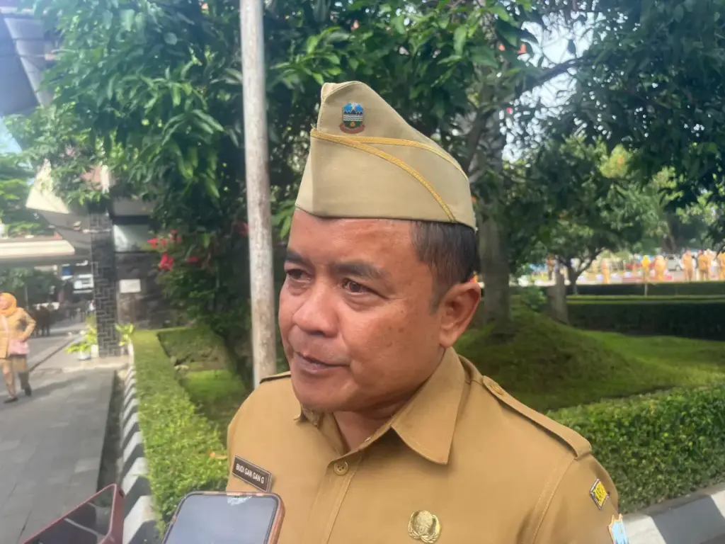 Soal Insiden Santolo, Pemkab Garut Tegaskan Penarikan Retribusi Resmi dan Legal PLT kadisparbud Garut, Budi Gangan
