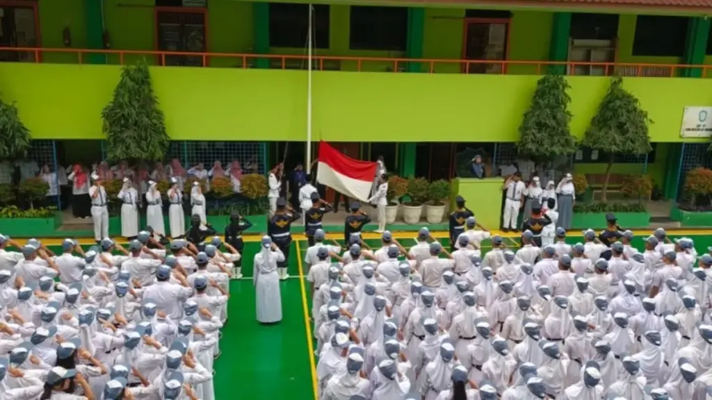pagi ceria dan upacara bendera