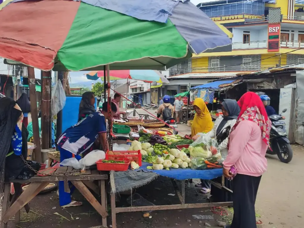 Jelang Ramadhan 2026, Disperindag Garut Pastikan Stok Bahan Pokok Aman (Rizka/Radar Garut)