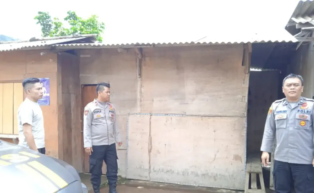 Diduga Tempat Jual Beli Obat Terlarang, Polisi Datangi Sebuah Warung di Leles Garut istimewa