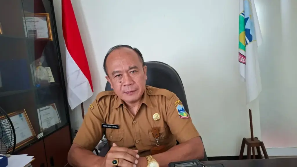 Widya Heru Kartika, Kades Karyamukti