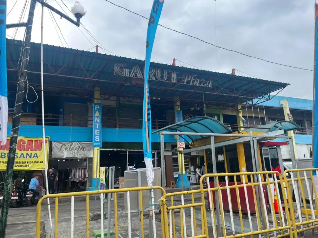 PKL Musiman Serbu Pusat Kota Garut Saat Ramadhan, Pemda Buka Pendaftaran Relokasi di Garut Plaza Rizka/Radar Garut