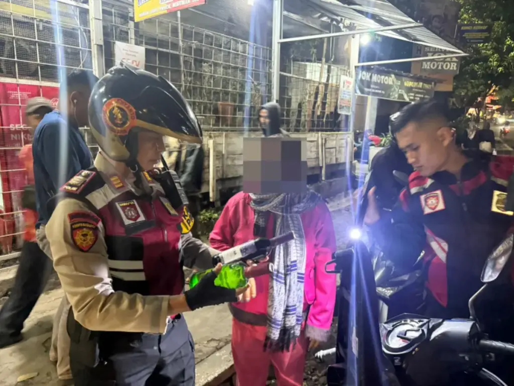 4 Penjual Miras COD Diamankan Sat Samapta Polres Garut, Warga Apresiasi Penindakan istimewa