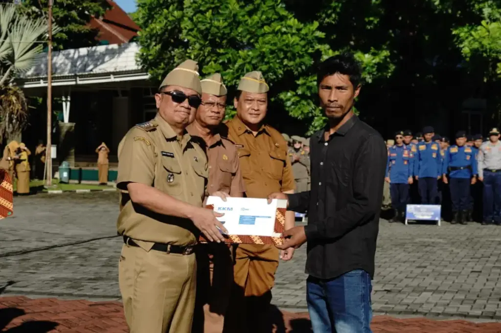 4.400 Polis Asuransi Petani Disalurkan, Bupati Garut Tekankan Pentingnya Jaminan Risiko istimewa