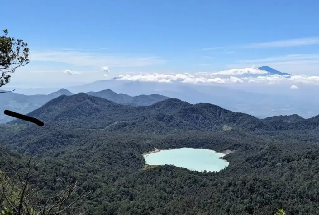 Menjemput Mentari di Puncak Sagara: Panduan Lengkap Berburu Sunrise Terbaik di Garut (Istimewa)
