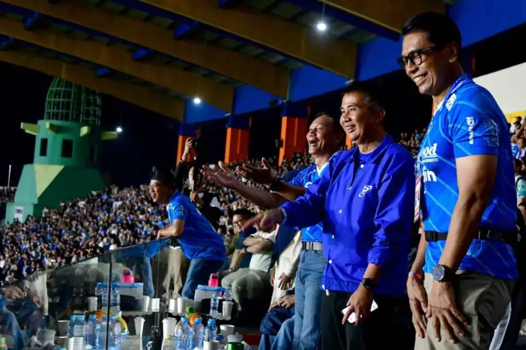 Rekomendasi Cafe Nobar Persib di Garut: Seru Dukung Maung Bandung Sambil Ngopi Enak! (Istimewa)