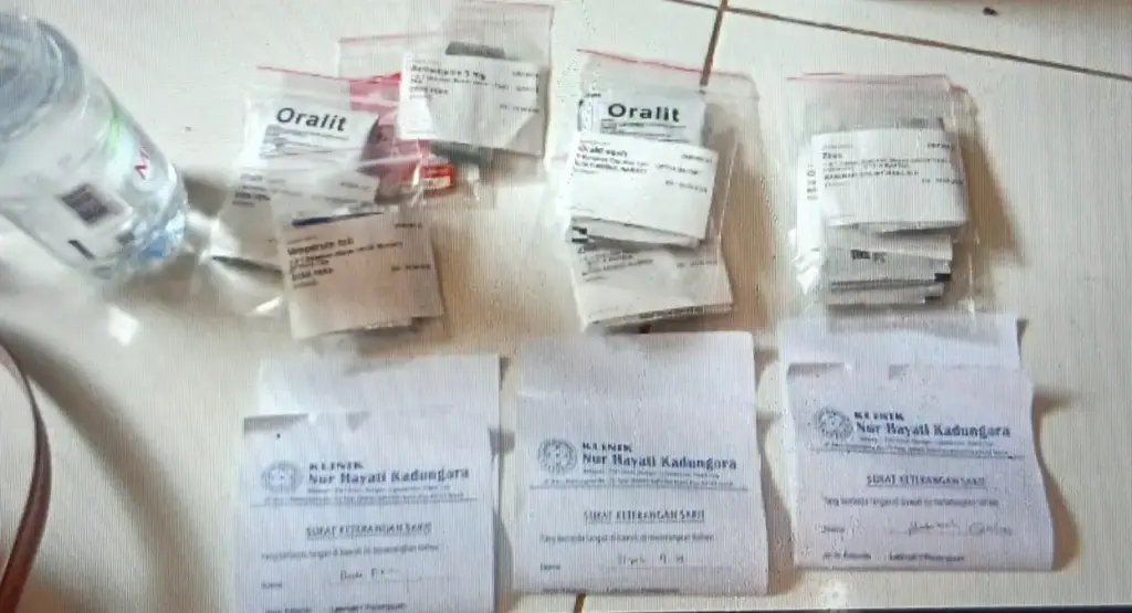 Guru Beberkan Dugaan Keracunan MBG, Senjumlah Siswa Hingga Kini Masih Dilarikan ke PKM Kadungora Radar Garut