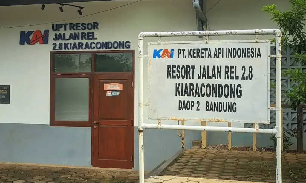 KAI Bandung Imbau Penumpang Hindari Atribut Bola Jelang Laga Krusial Persib vs Persijap (Istimewa)