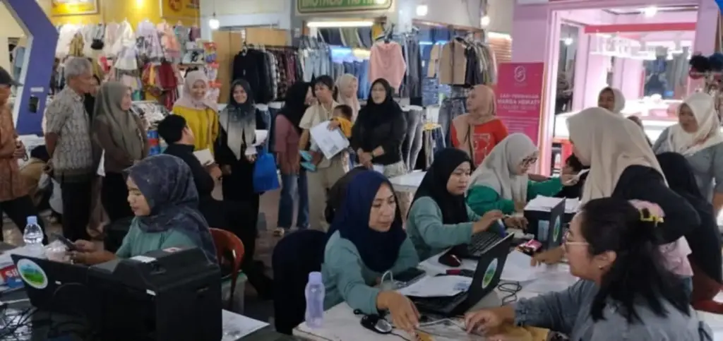 Disdukcapil Hadir di Garut Plaza, Sukses Jemput Bola Adminduk Garut (Istimewa)