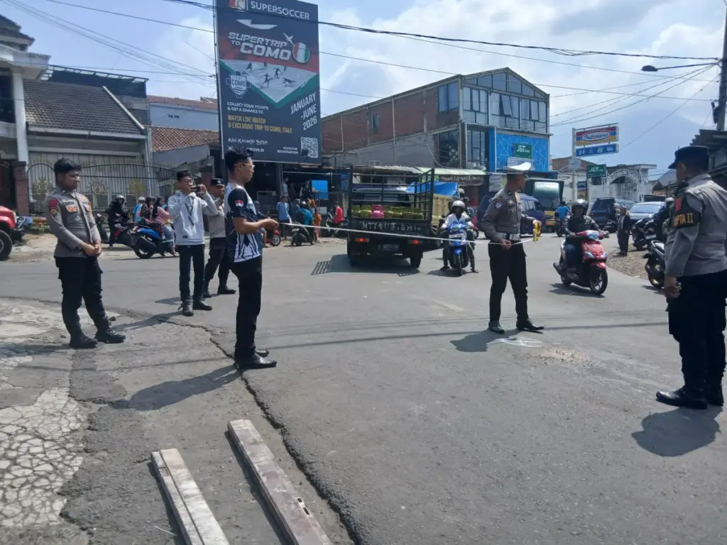 Pengendara Motor Tewas Terlindas Truk di Jalan Terusan Pembangunan Garut Radar Garut