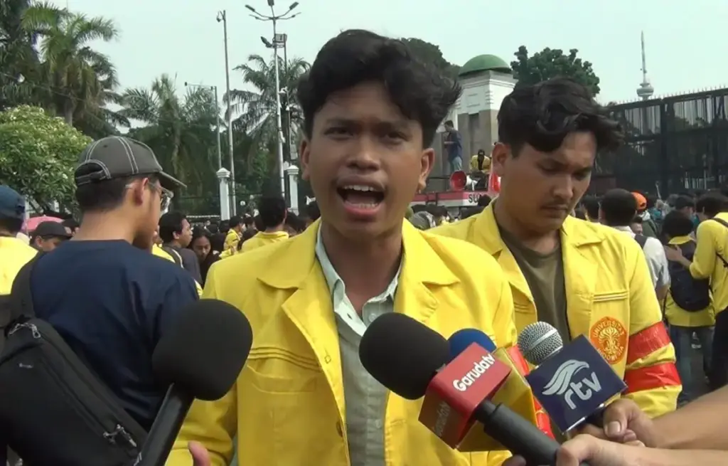 Mahasiswa Turun Ke Jalan Hari Ini, Sampaikan 5 Tuntutan (Disways)