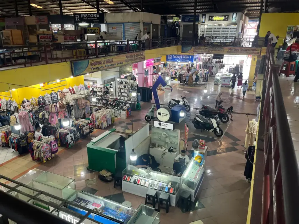 Kondisi Garut PLAZA sepi pengunjung. (Rizka/ Radar Garut)