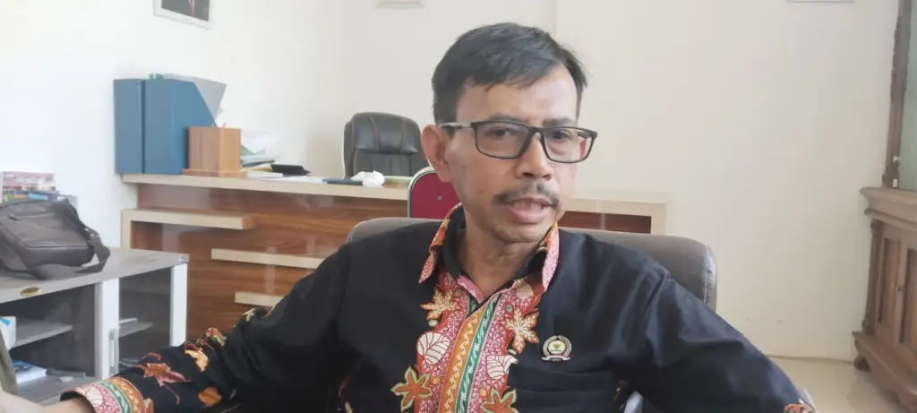 Partisipasi ASN Berzakat Melalui Baznas Garut Baru 34 Persen, Penghimpunan dari Sertifikasi Guru Turun Drastis Ketua Baznas Kabupaten Garut, Abdullah Effendi. (Ale/Radar Garut)