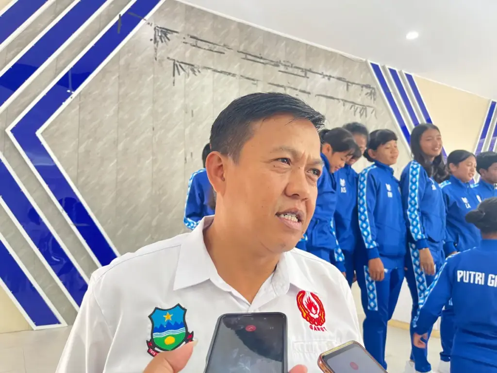KONI Garut Targetkan Atletik Raih 5 hingga 6 Emas di Porprov Jabar 2026 Ketua Koni Kabupaten Garut, Subhan Rohmansyah. (Rizka/Radar Garut)