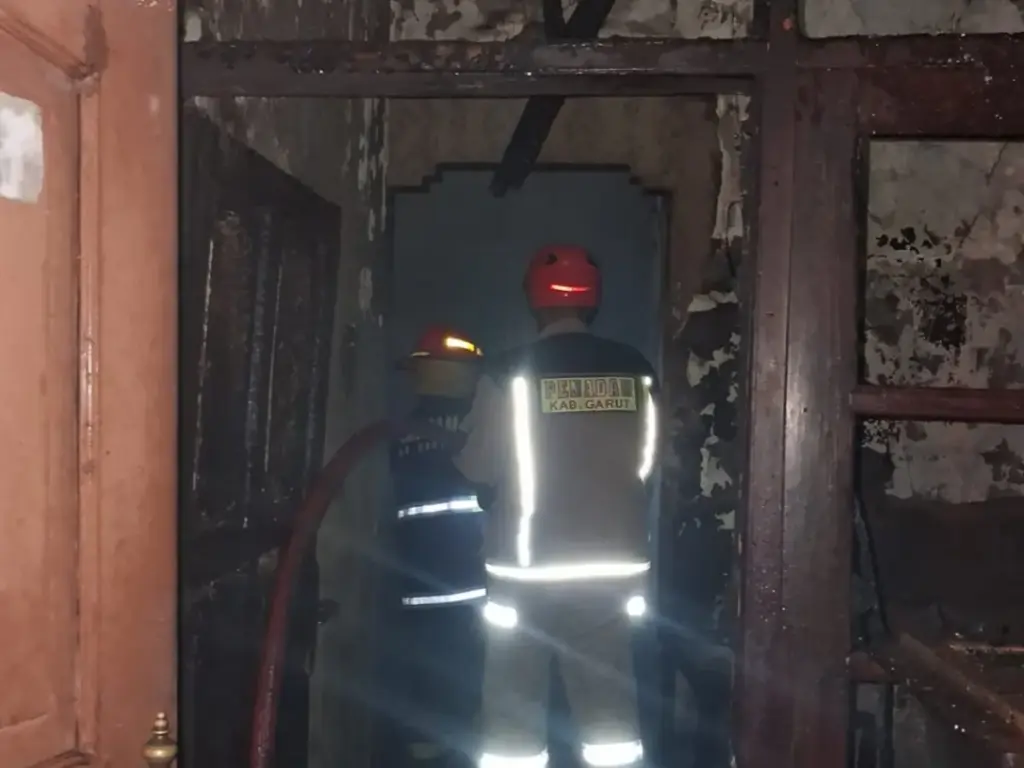 Ditinggal Mengaji Oleh Pemilik, Rumah di Margawati Ludes Terbakar istimewa