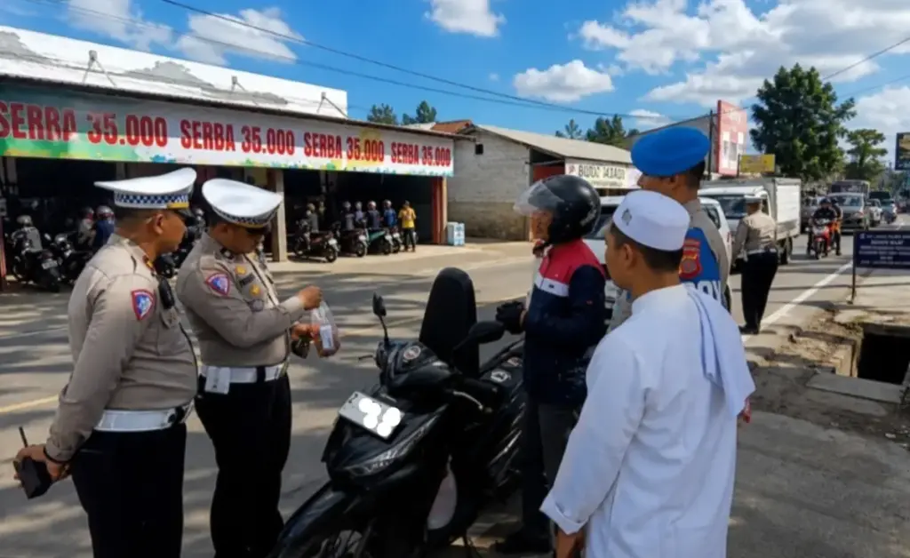 Razia Rasa Tausiah di Singaparna, Pelanggar Ringan Diajak Merenung soal Keselamatan istimewa