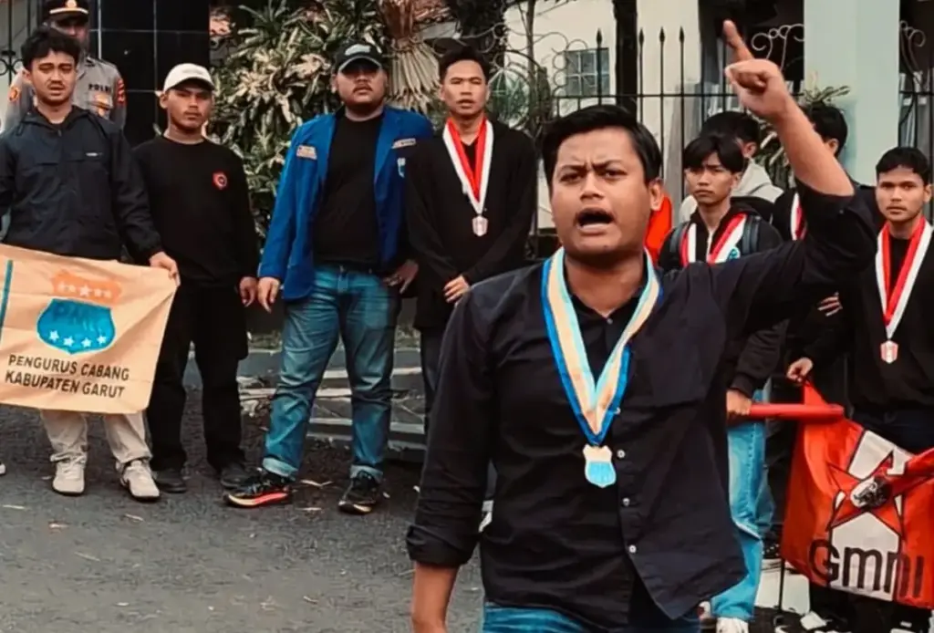 istimewa