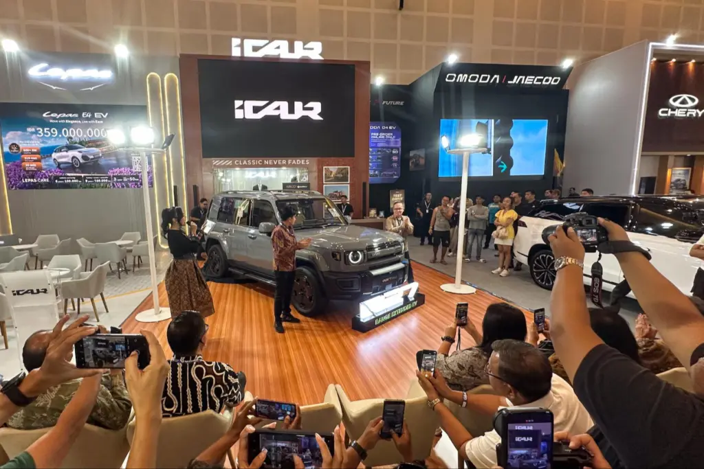 (iCar)