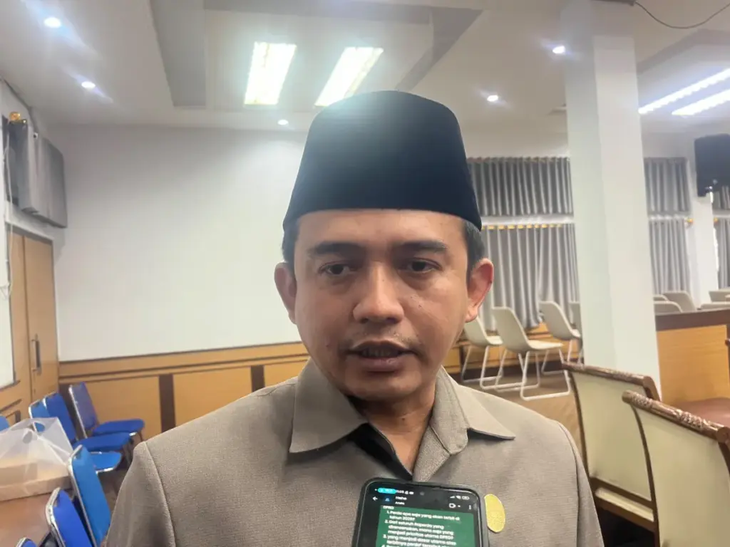 Pencalonan Ketua DPD Golkar Memanas, Nama Aris Hingga Syakur Mencuat Kader partai Golkar sekaligus Ketua DPRD Kabupaten Garut, Aris Munandar. (Rizka/Radar Garut)