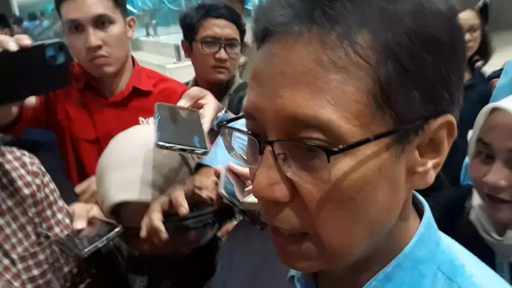 Dua Korban Keracunan MBG Karo Dirujuk ke RSCM, Ini Kata Menkes (Disways)