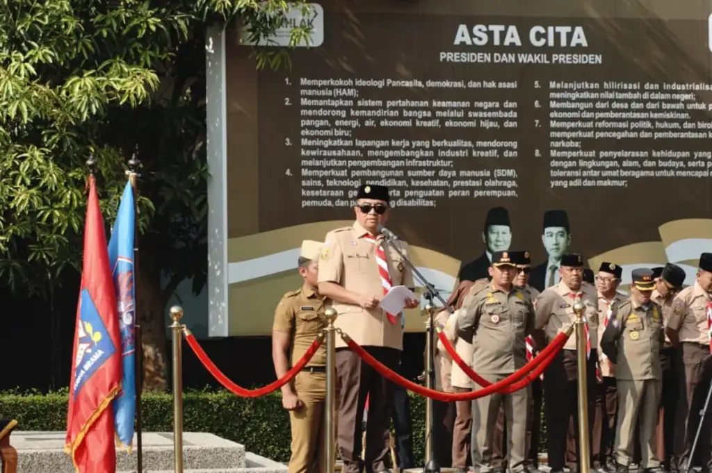 CKG Ungkap Banyak ASN Garut Alami Obesitas Bupati Kabupaten Garut, Abdusy Syakur Amin, saat pimpin Apel Gabungan. (istimewa)