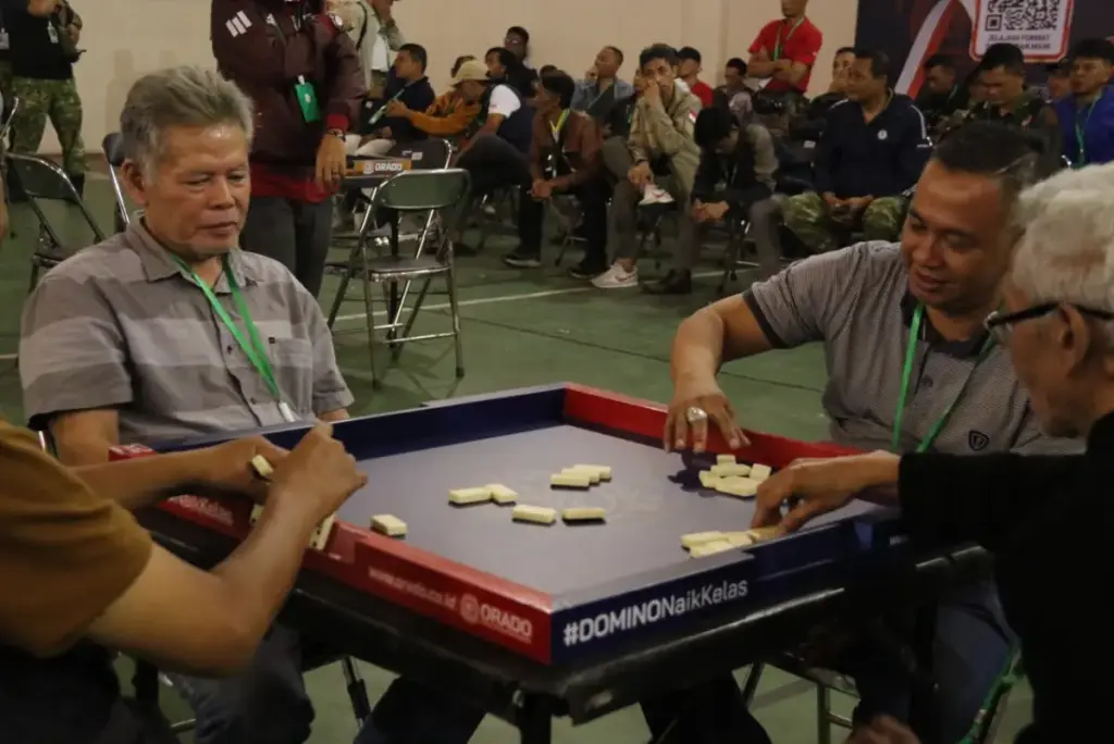 Ratusan Peserta Ramaikan Turnamen Domino Piala Panglima TNI di Garut istimewa
