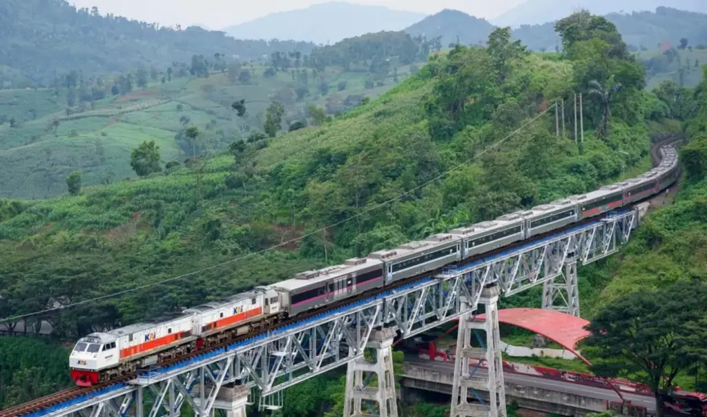 Usut Insiden Kereta di Bekasi Timur: PT KAI Dukung Proses Hukum dan Berikan Pendampingan Bagi Masinis (Istimewa)