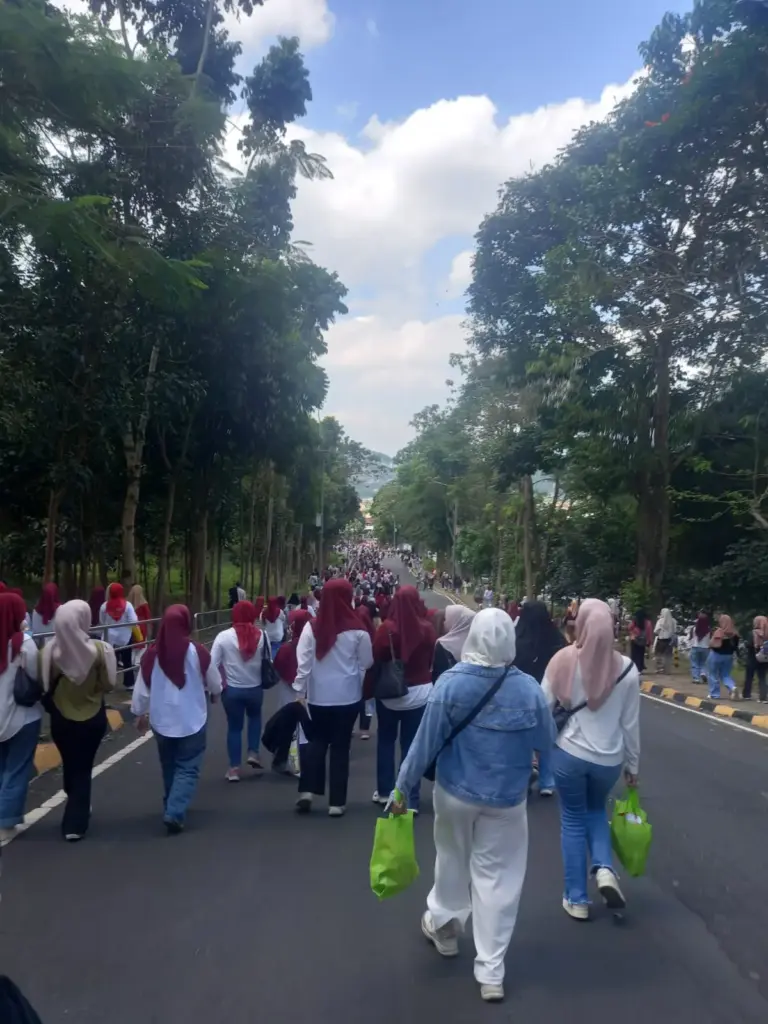 Disnakertrans Garut Sebut Investasi Besar Jadi Kunci Utama Lapangan Kerja Para pegawai PT. Changsin Garut. (Rizka/Radar Garut)