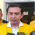 Ketua DPRD Garut, Aris Munandar (tengah). (Rizka/Radar Garut)