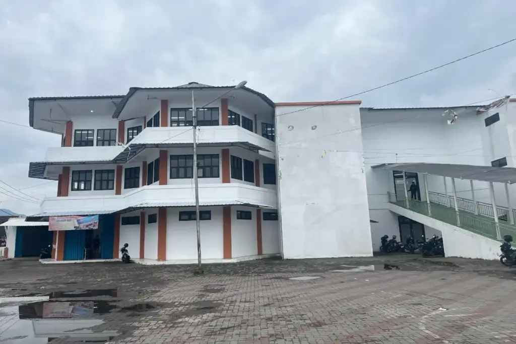 Gedung PKL 2 di Jalan Guntur, Kecamatan Garut Kota. (Rizka/Radar Garut)